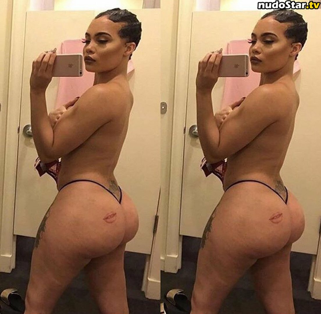 SaraGold / iamsaragold Nude OnlyFans Leaked Photo #46