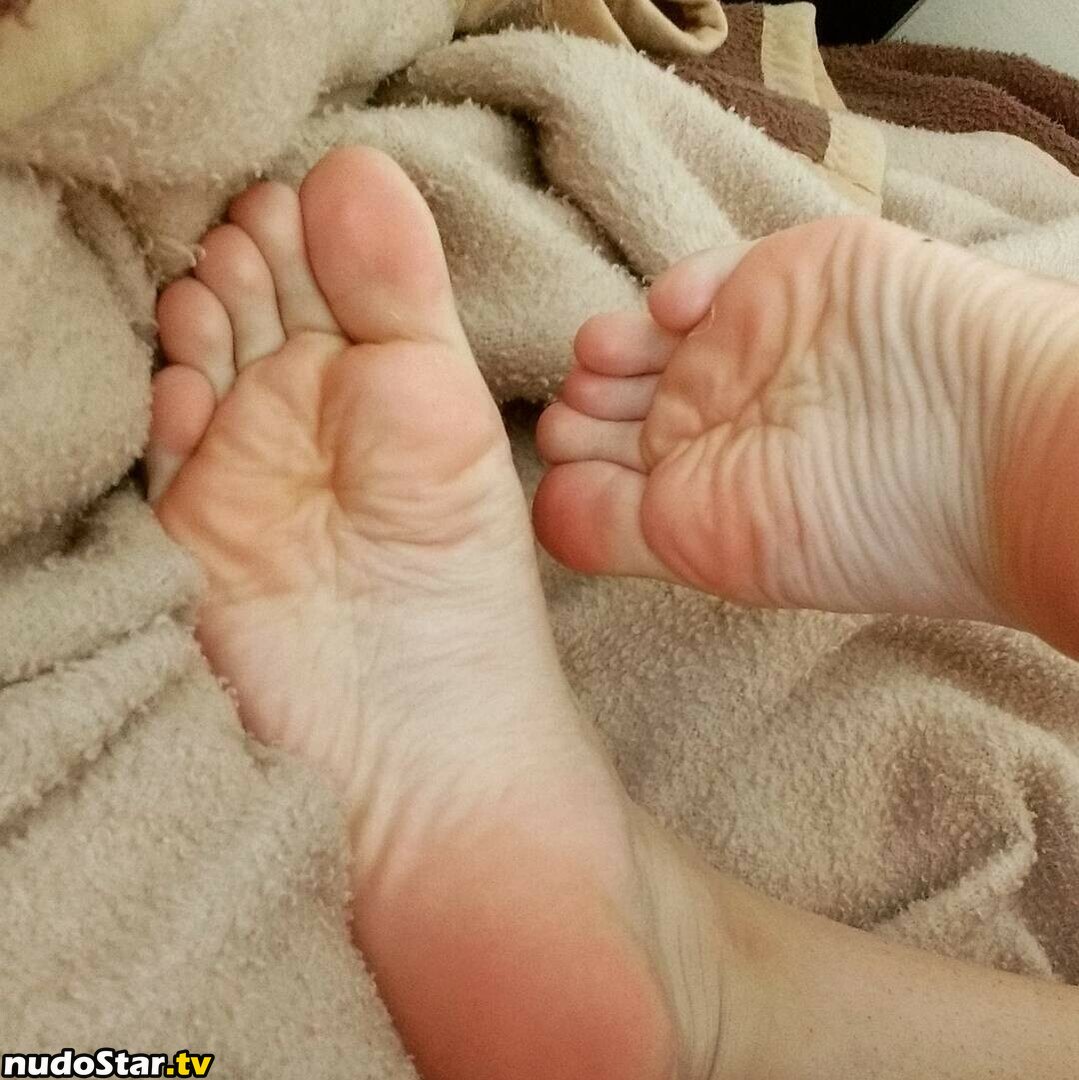 Sarah Frazine / pedafrazine Feet Nude OnlyFans Leaked Photo #1