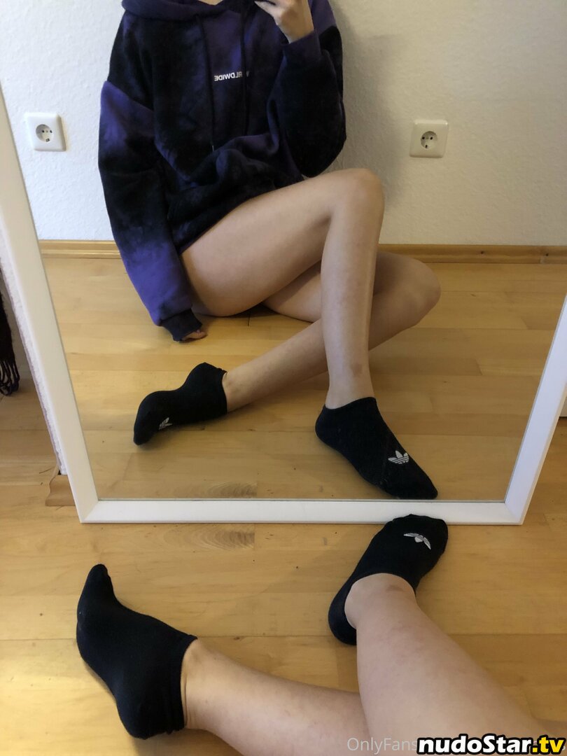 sarahs_socks Nude OnlyFans Leaked Photo #25