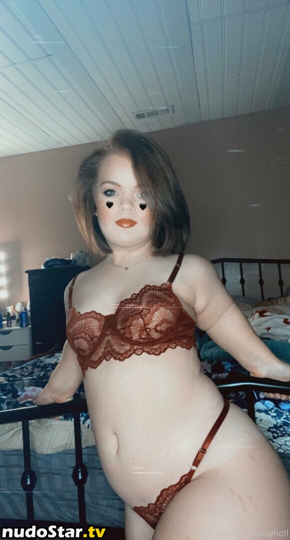 sassy.holl / sassyholl Nude OnlyFans Leaked Photo #4