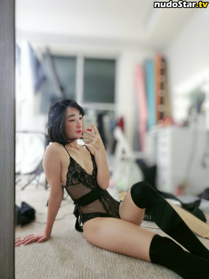 Senpai Des / gumiho_gg Nude OnlyFans Leaked Photo #36