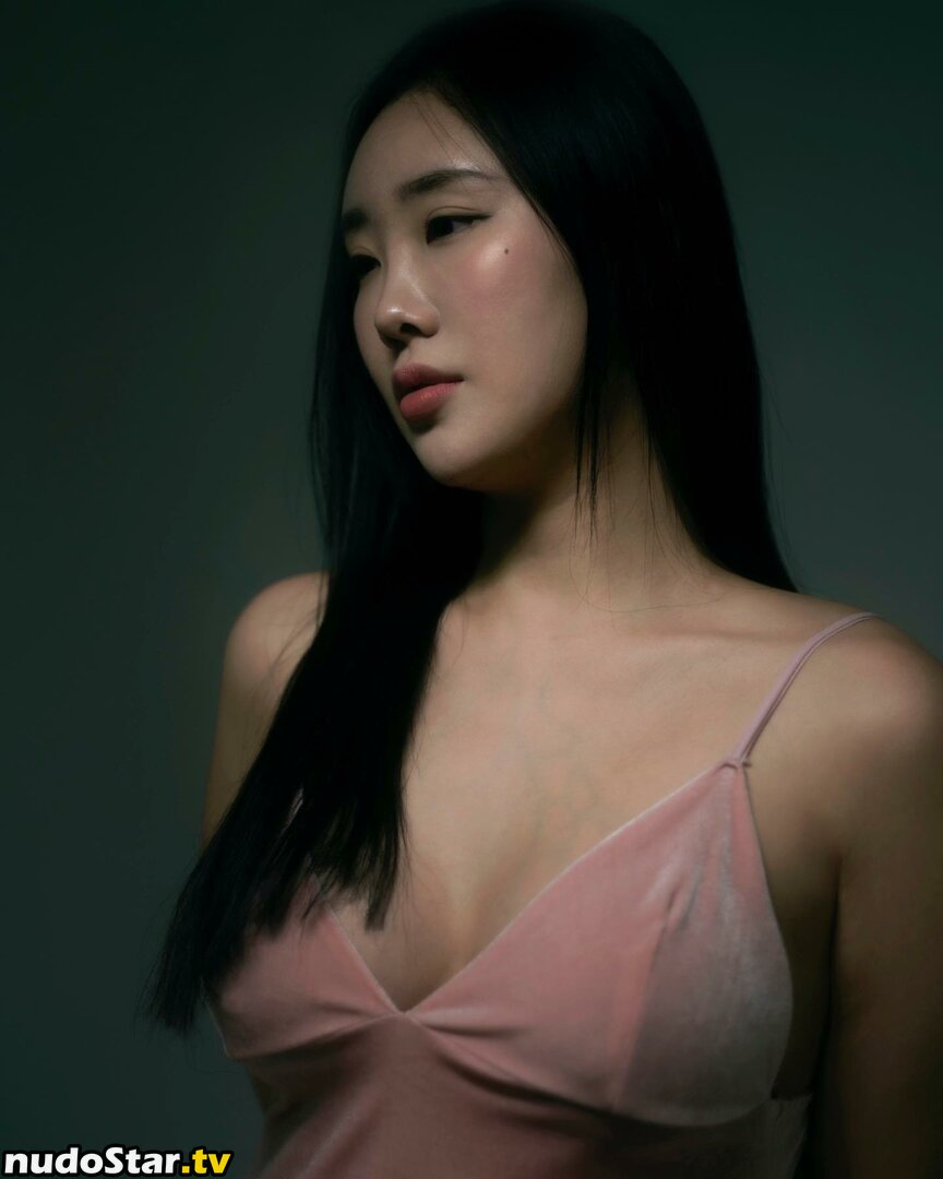 seulfit / 이슬 Nude OnlyFans Leaked Photo #40