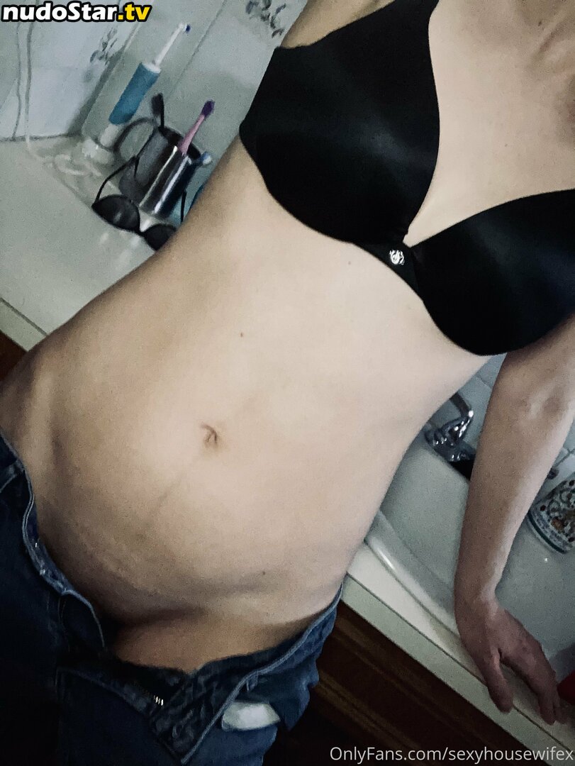 lilhousewife / sexyhousewifex Nude OnlyFans Leaked Photo #9