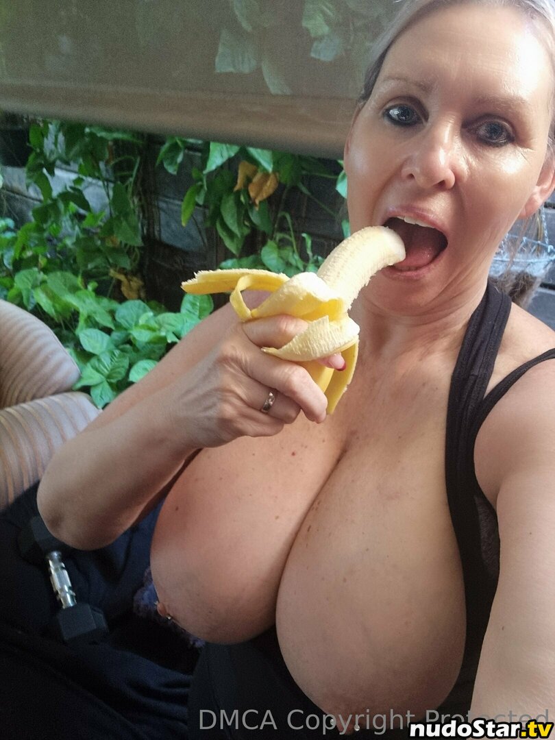 marthaa__k / sexymatureaussielady Nude OnlyFans Leaked Photo #48