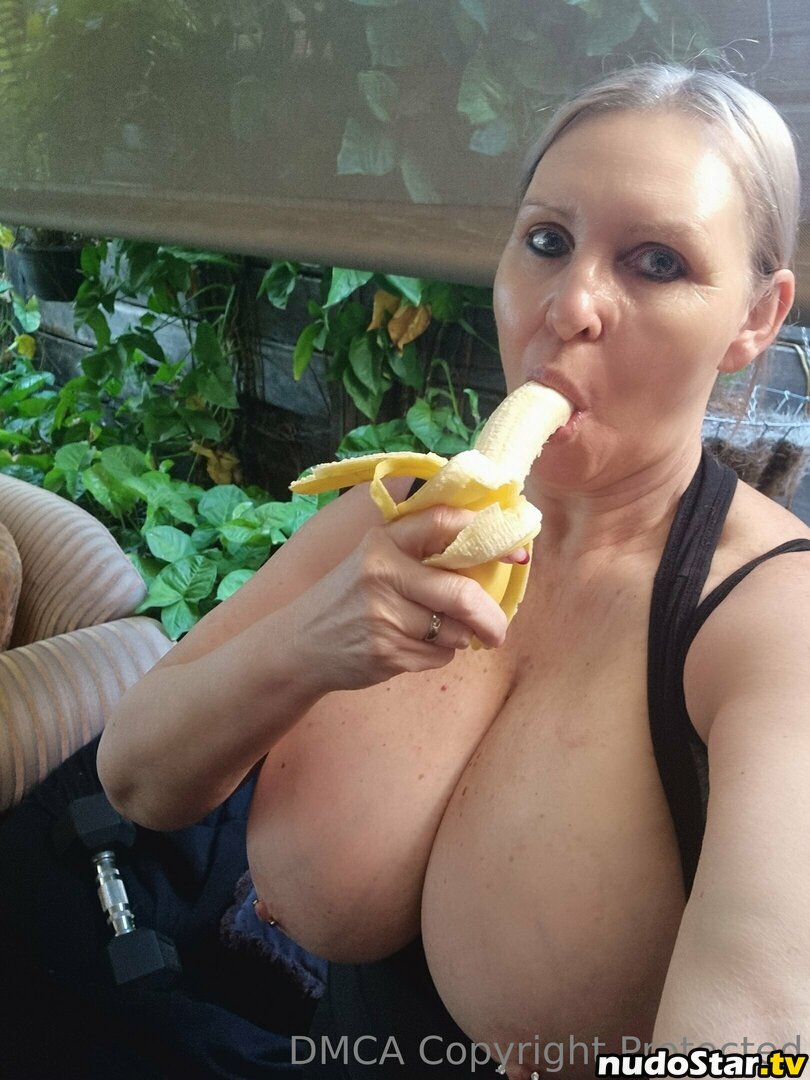 marthaa__k / sexymatureaussielady Nude OnlyFans Leaked Photo #49