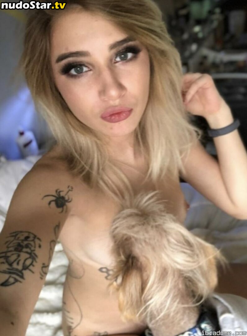 Jaynivxx / Shaynaivxx / Spookyjane Nude OnlyFans Leaked Photo #10