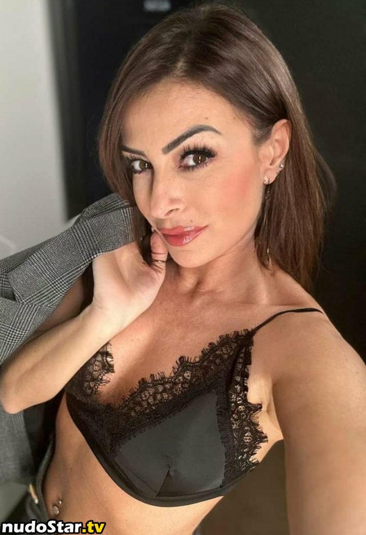 Sheila Grembiule / sheila_grembiule / slave_maria Nude OnlyFans Leaked Photo #312