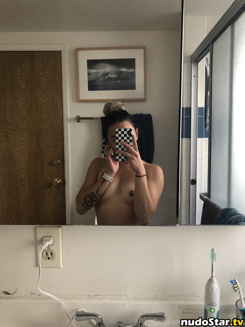 shesthe49thstate / theonlyalaska5000 Nude OnlyFans Leaked Photo #14