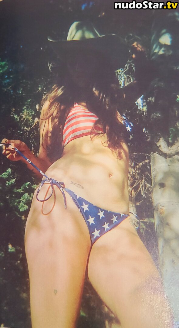 Sierra Ferrell / kcmunchkin / sierraelizabethferrell Nude OnlyFans Leaked Photo #16