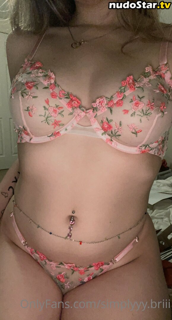 Simplyyy.briii Nude OnlyFans Leaked Photo #4