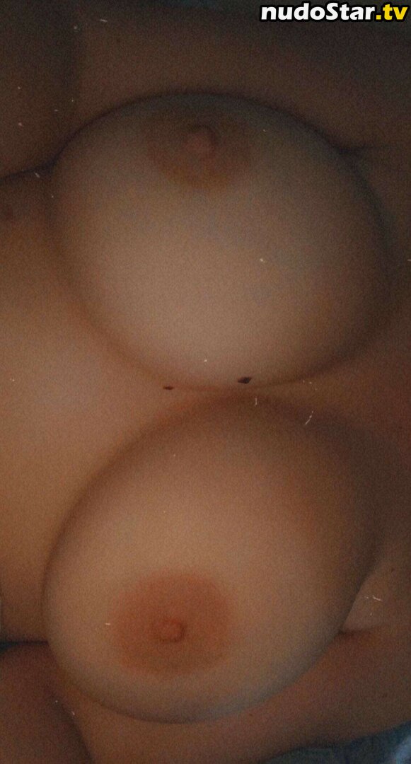 s_iina / sina.mh2001 Nude OnlyFans Leaked Photo #2
