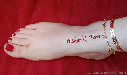 skarlet_feet1