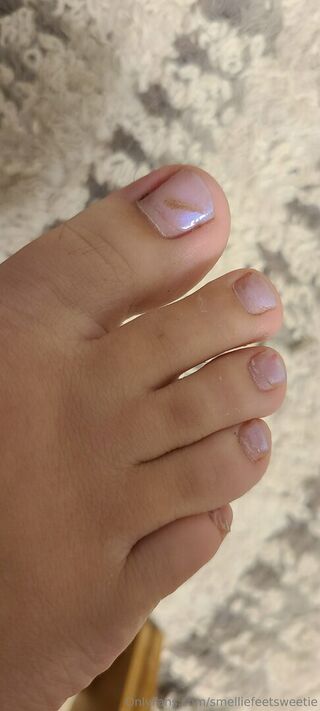 smelliefeetsweetie