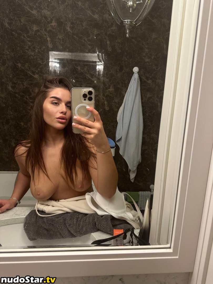 Sofia Nude OnlyFans Leaked Photo #4