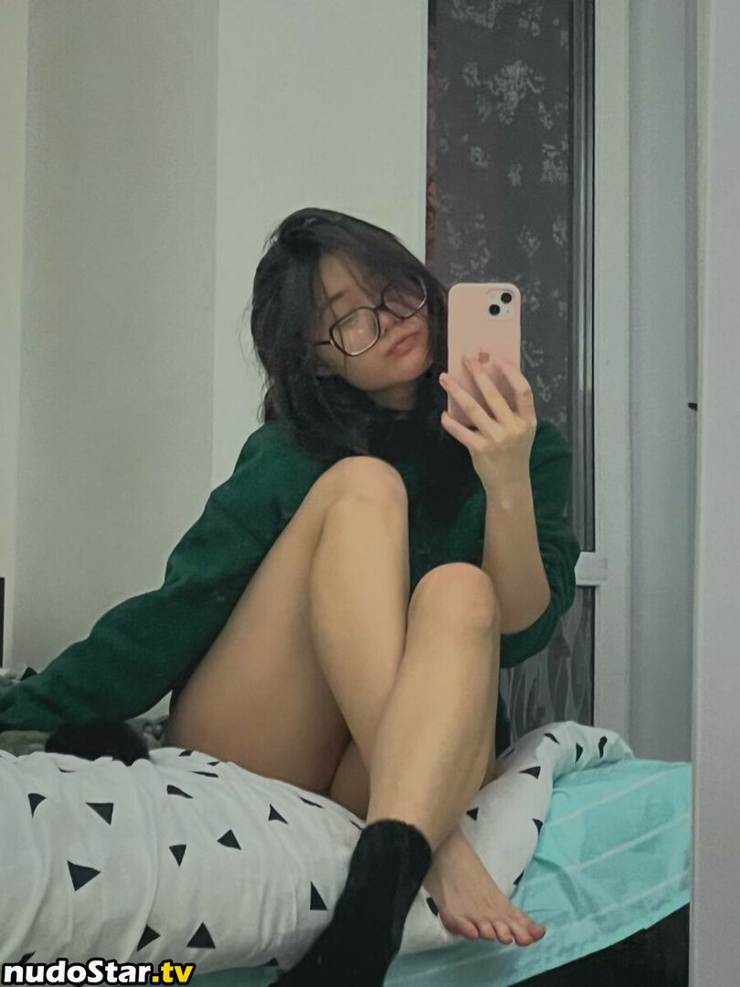 Lilylilx / sofiaaa.park Nude OnlyFans Leaked Photo #17