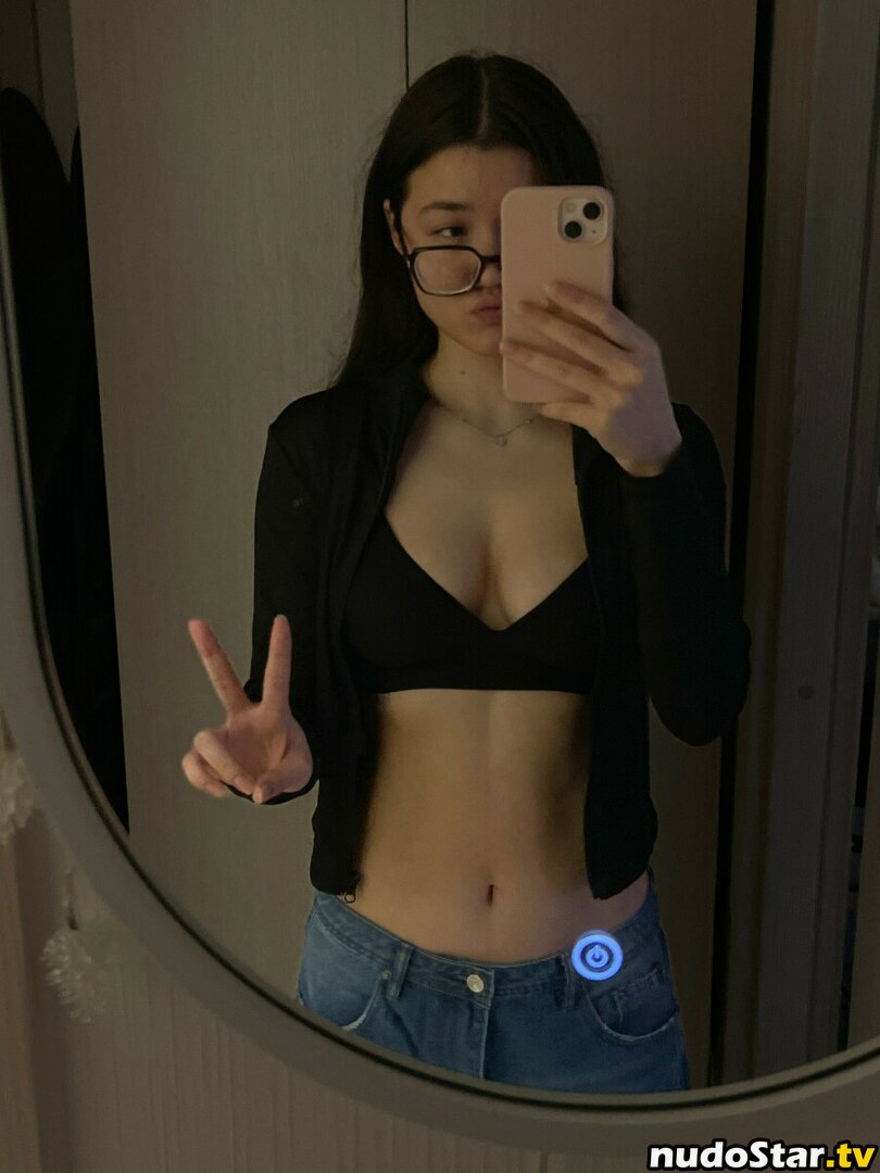 Lilylilx / sofiaaa.park Nude OnlyFans Leaked Photo #22