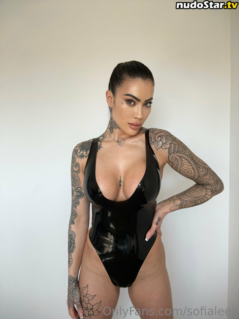 sofialeex / sofialexofficial Nude OnlyFans Leaked Photo #28