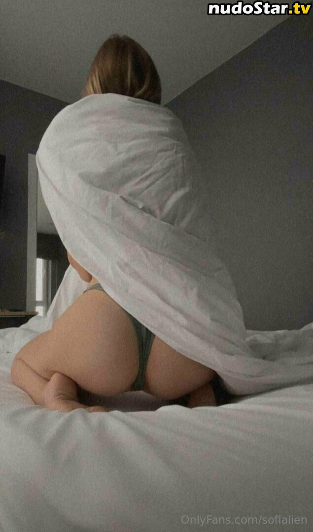 badsofia / sofialien Nude OnlyFans Leaked Photo #72