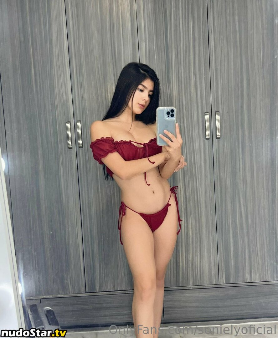 soniely_ / soniely__ / sonielyoficial Nude OnlyFans Leaked Photo #12