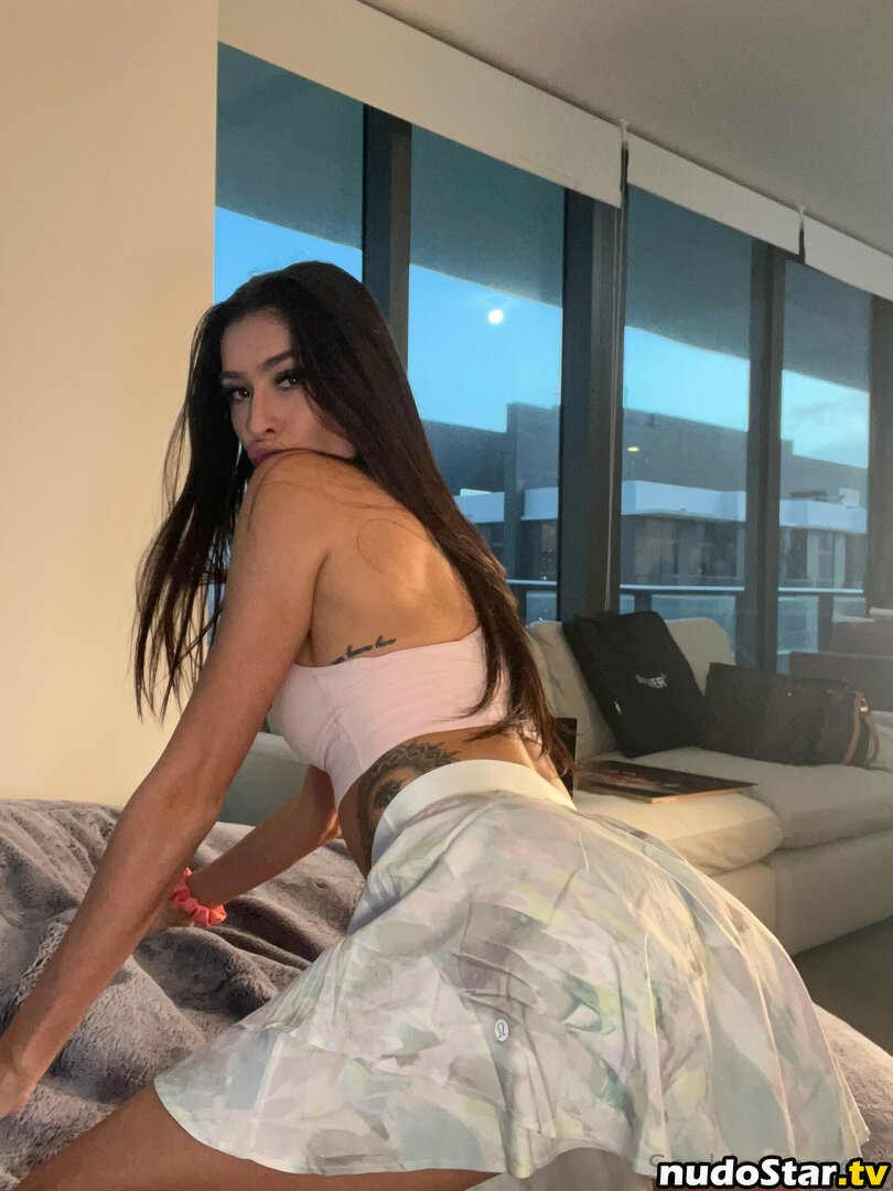 Sophie Summers / sophisummers / taleof2citiess Nude OnlyFans Leaked Photo #19