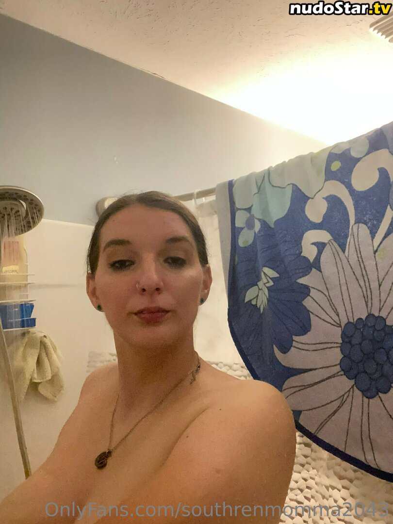 r_o_w_z / southrenmomma2043 Nude OnlyFans Leaked Photo #9