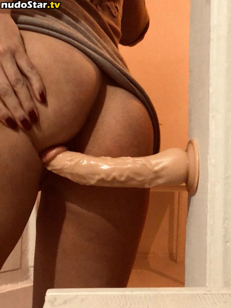 Spicy Sexwife Nude OnlyFans Leaked Photo #11