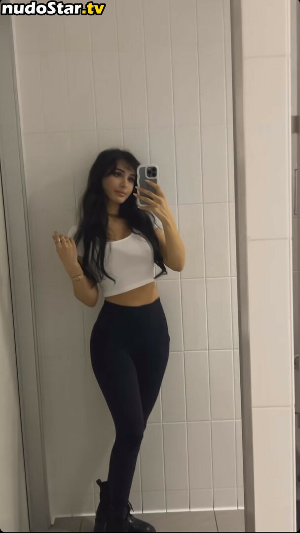 Sssniperwolf Nude OnlyFans Leaked Photo #74