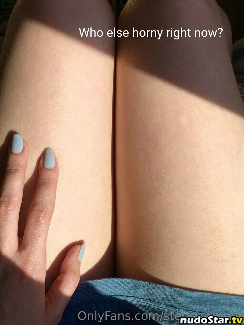 kathryn_white_ / stepsisteremma Nude OnlyFans Leaked Photo #7