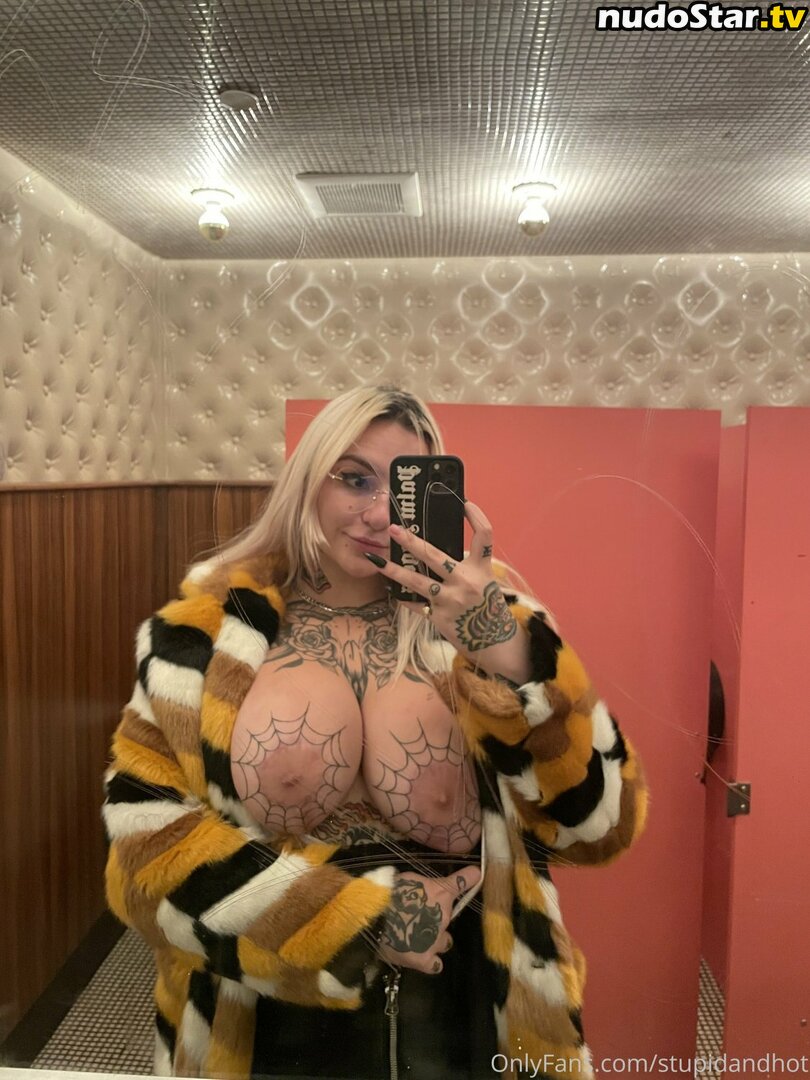 stellarkelli / stupidandhot / stupidandhotsw Nude OnlyFans Leaked Photo #25