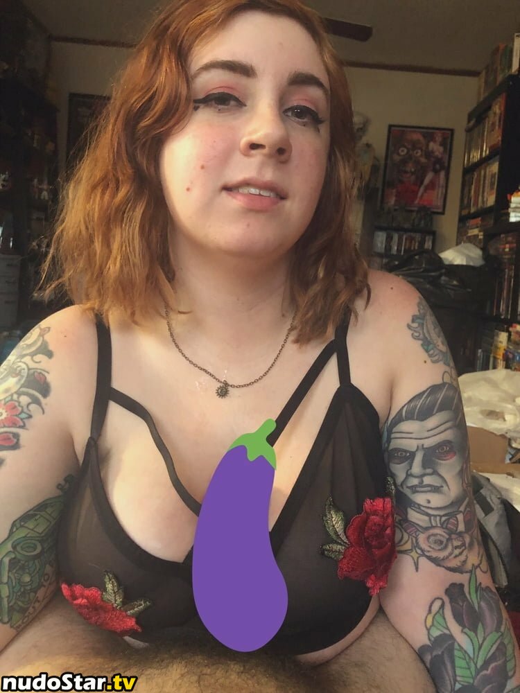 itsaprilmarie / succubusty666 Nude OnlyFans Leaked Photo #33