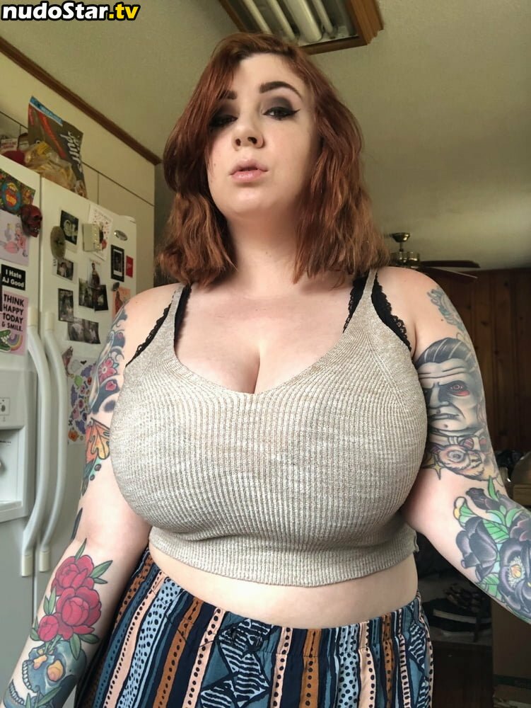 itsaprilmarie / succubusty666 Nude OnlyFans Leaked Photo #36