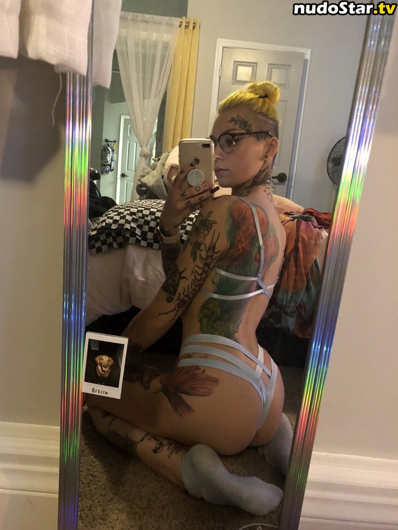 Sunny hues / sunny.hues / sunnyfuckinhues / sunnyhues Nude OnlyFans Leaked Photo #4