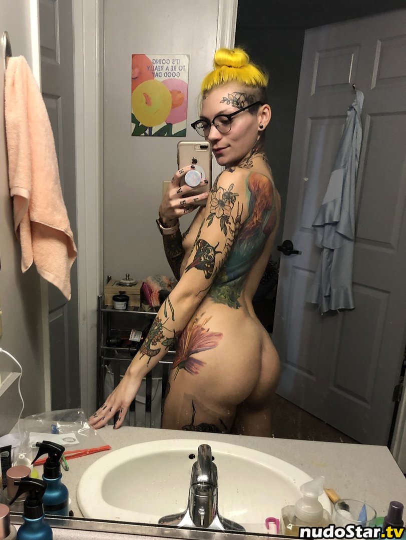 Sunny hues / sunny.hues / sunnyfuckinhues / sunnyhues Nude OnlyFans Leaked Photo #15