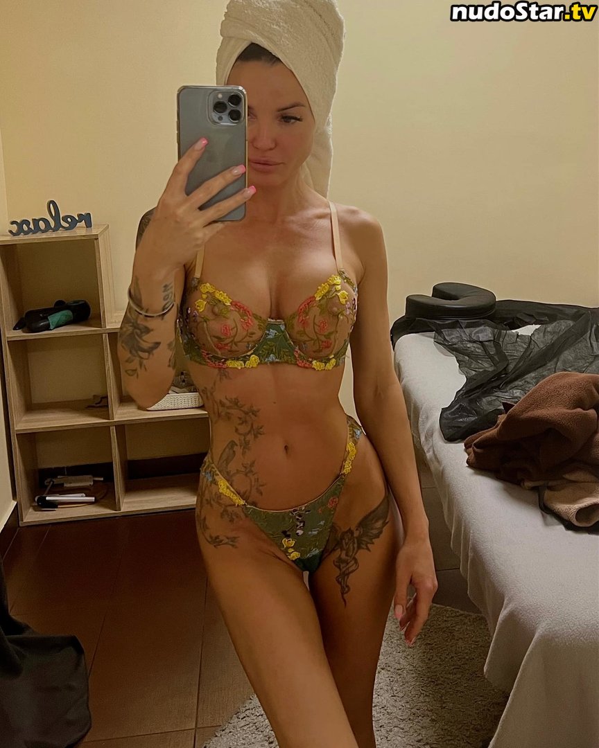 Svetlana Lavrikova / negr7775 / negr___7775 Nude OnlyFans Leaked Photo #9