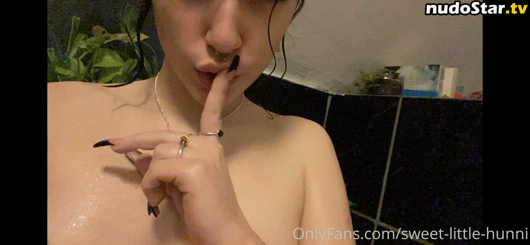 sweet-little-hunni Nude OnlyFans Leaked Photo #12