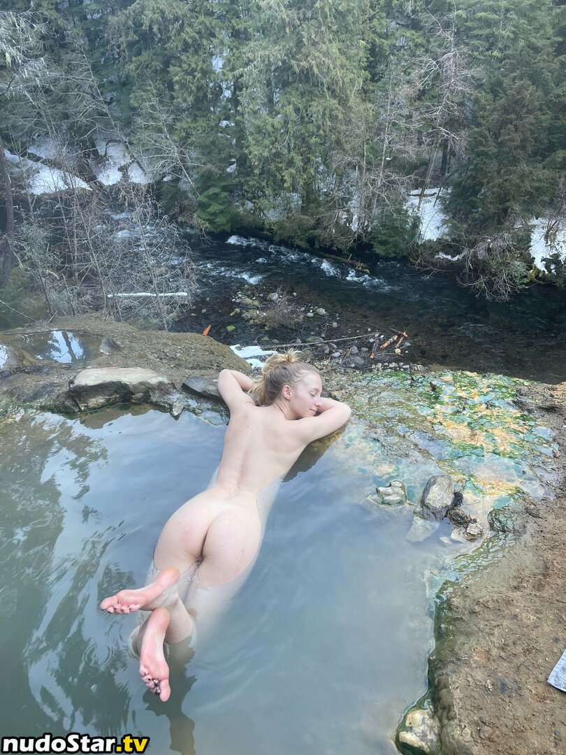 sweetlilhoney Nude OnlyFans Leaked Photo #6