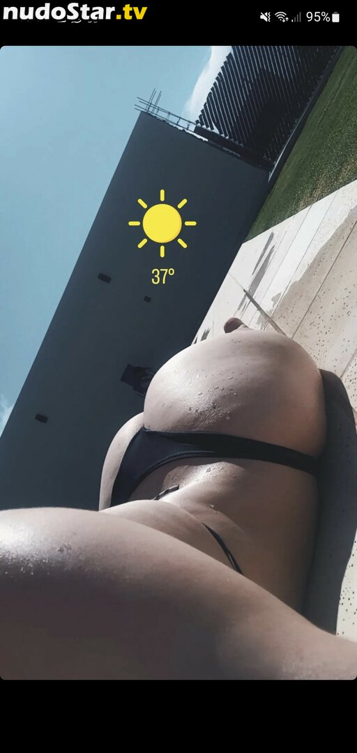 Tania Riveros / tania.riveross / taniariveros__ / tcos22 Nude OnlyFans Leaked Photo #1