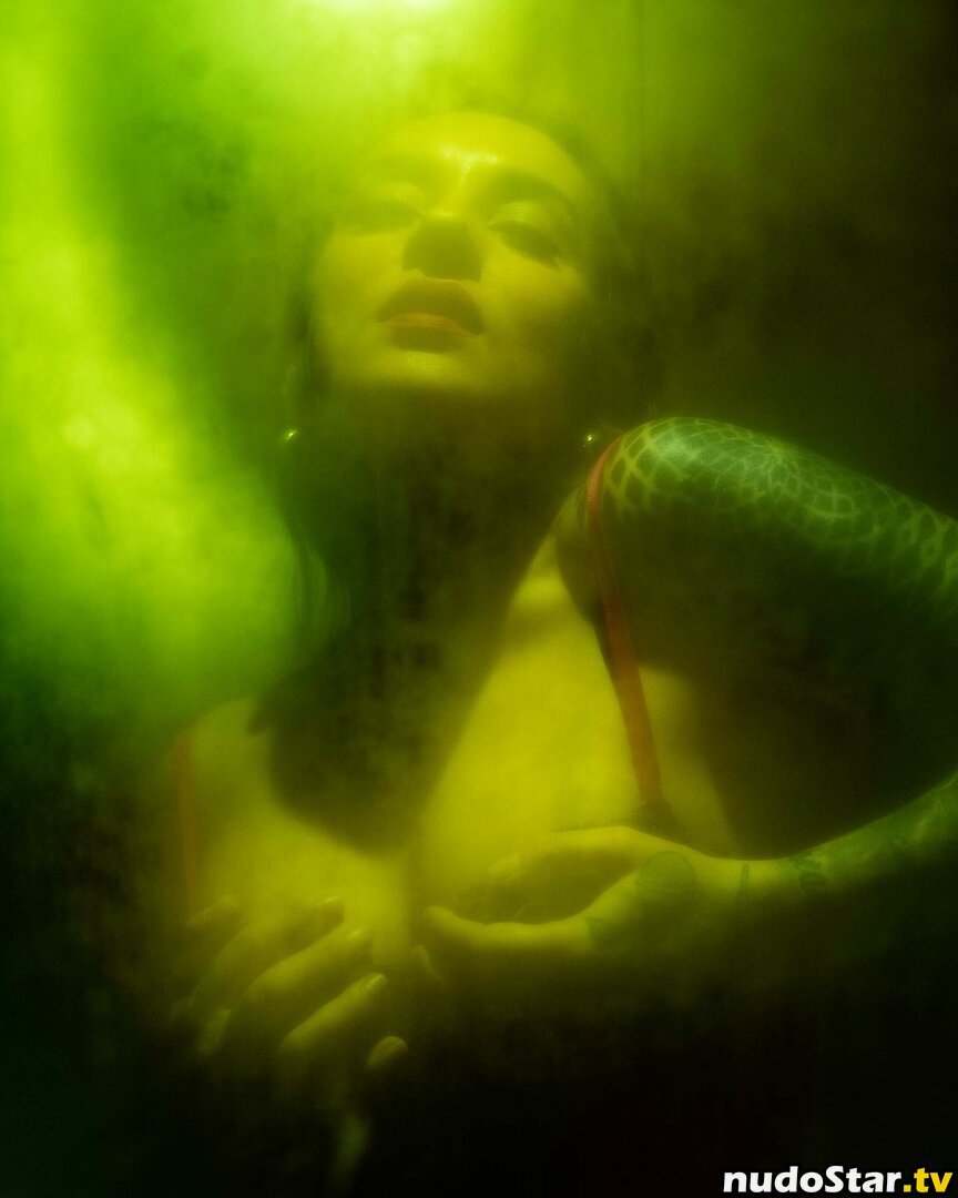 Tatiana Shmayluk / tati_booyakah / voinkova Nude OnlyFans Leaked Photo #25