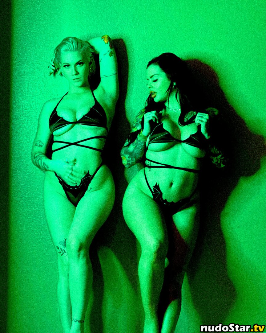 Taylor Hughs / Taytayhuggs / TheLexiV / Xxraelynnxx Nude OnlyFans Leaked Photo #91