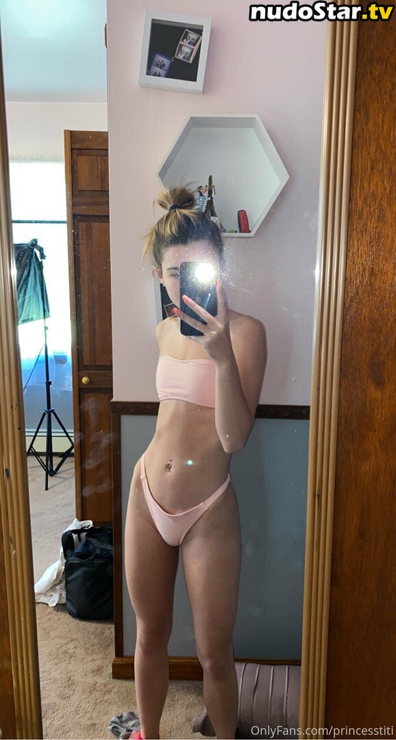 Taytayhein / princesstiti / tayhenn Nude OnlyFans Leaked Photo #14