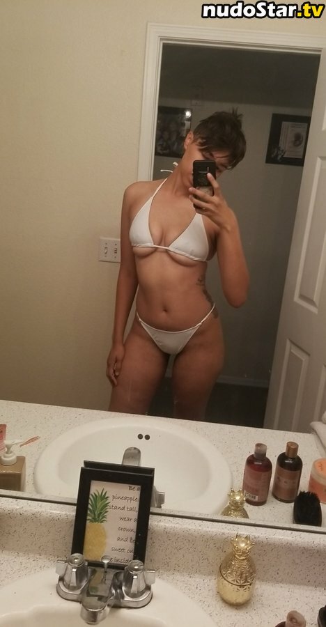 Stella / https: / stellamaxwell / thatamazonianchick Nude OnlyFans Leaked Photo #1