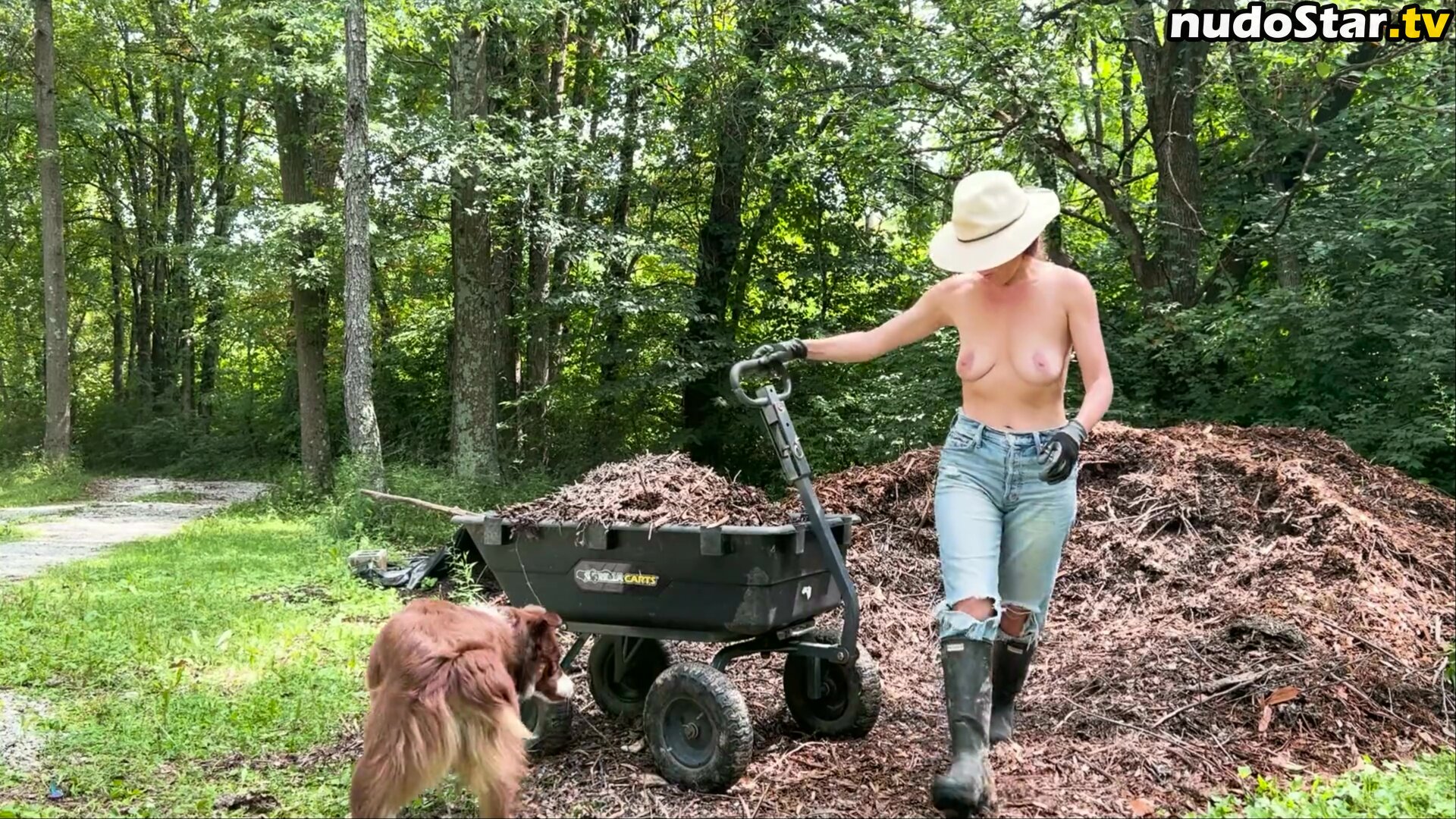 The Naked Gardener / nakedgardener / the_naked_gardener / thenakedgardener_official Nude OnlyFans Leaked Photo #11
