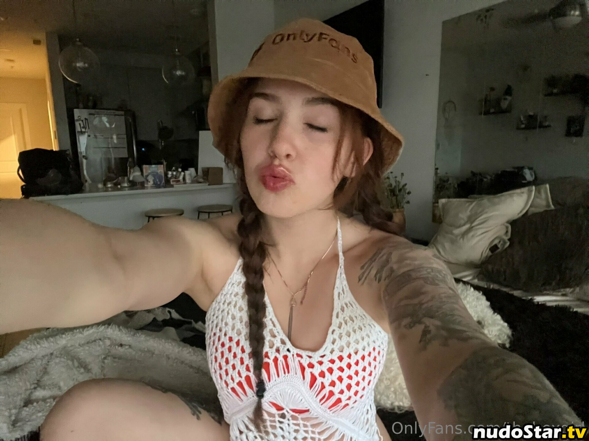 alyssaohsofamous / lyslemxo / theboxgirl Nude OnlyFans Leaked Photo #5