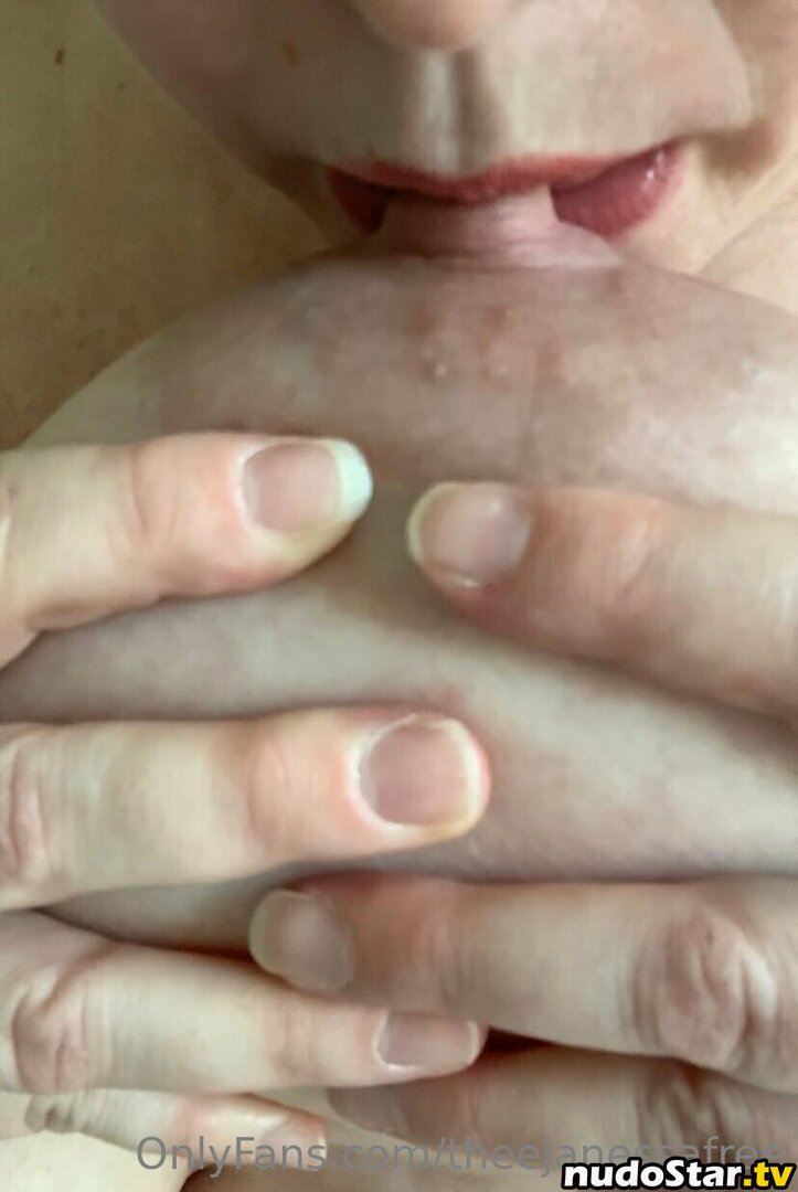 theejanessafree / theejerglove Nude OnlyFans Leaked Photo #5