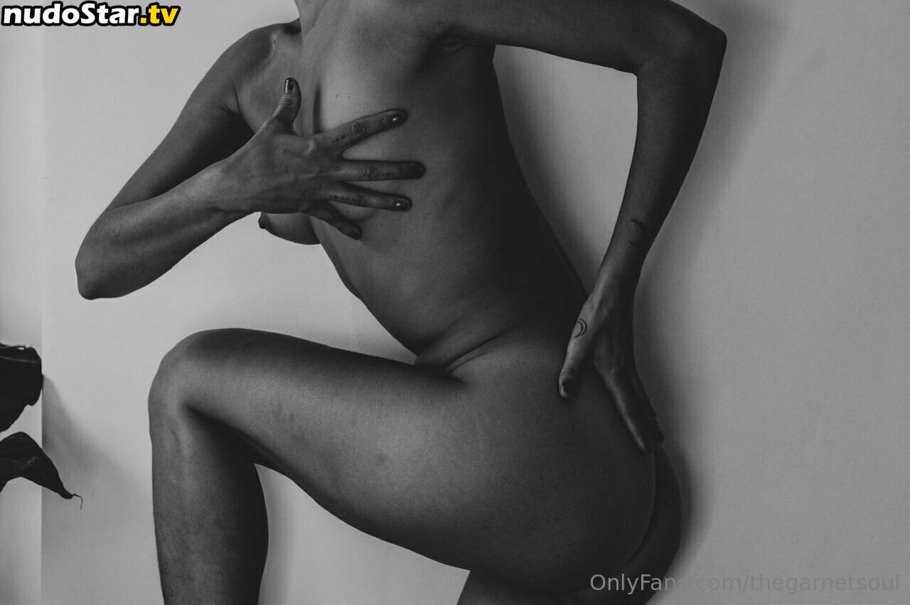 robincy / robincyn / thegarnetsoul Nude OnlyFans Leaked Photo #71