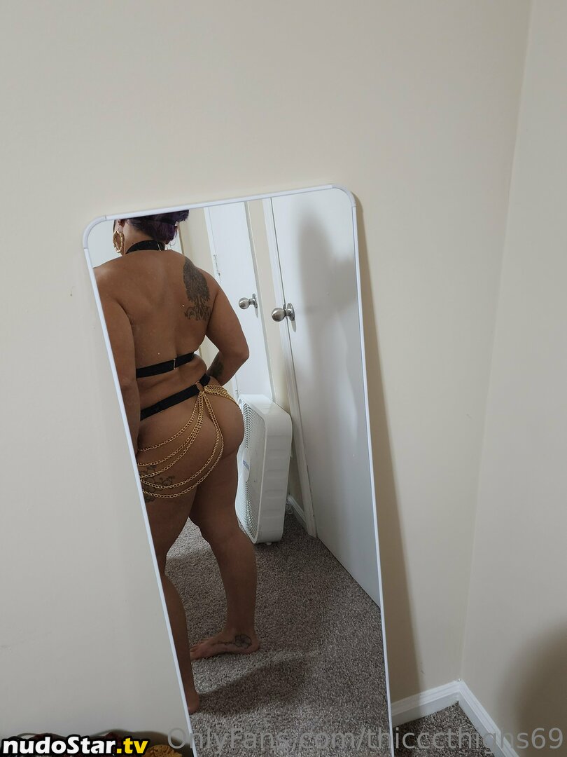 freakyshiii.69 / thicccthighs69 Nude OnlyFans Leaked Photo #10