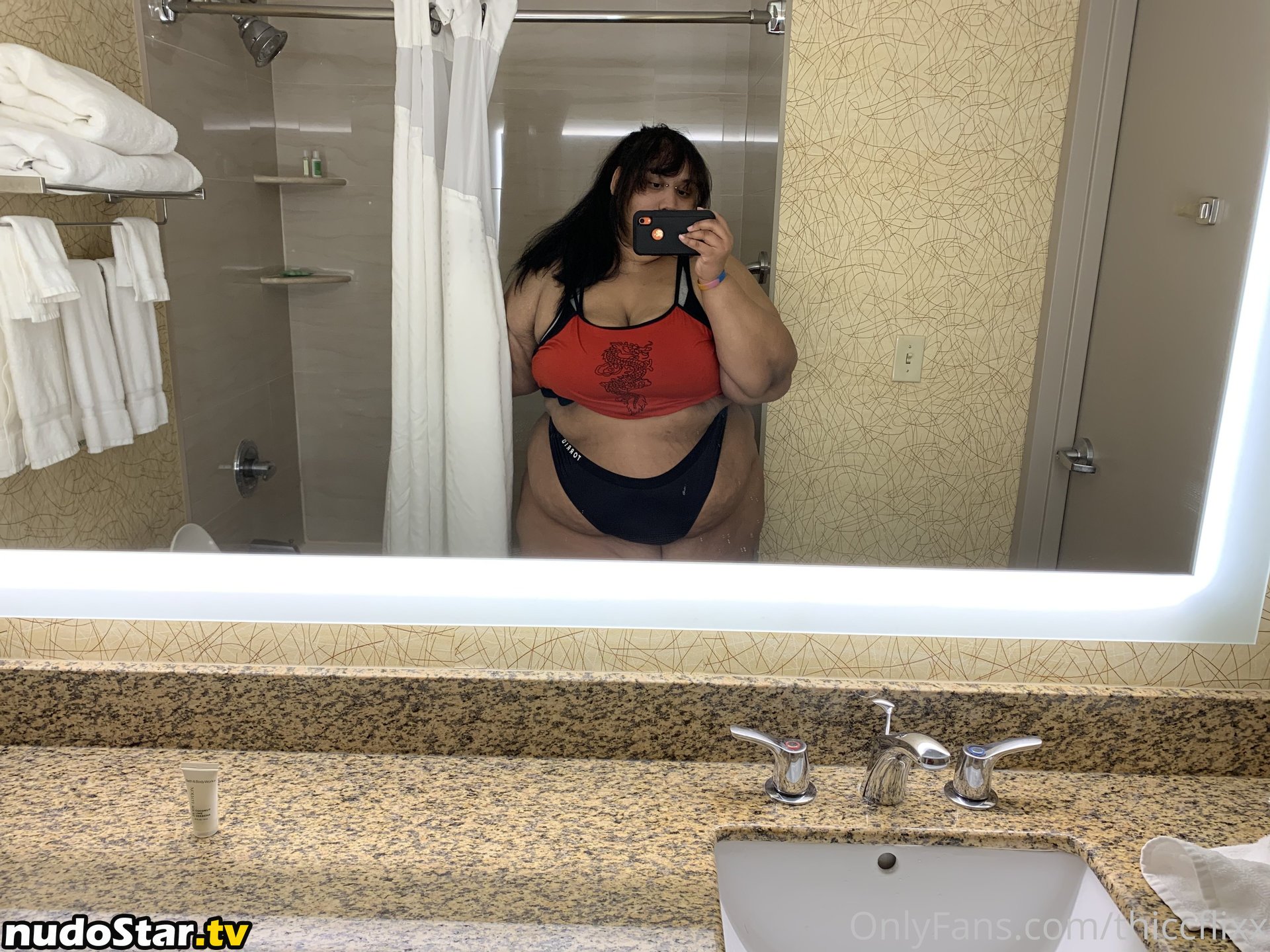 _thiccflix_ / thiccflixx Nude OnlyFans Leaked Photo #10