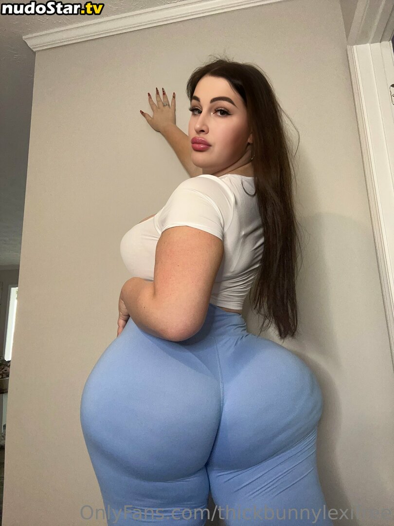 _thickieees / thickbunnylexifree Nude OnlyFans Leaked Photo #8