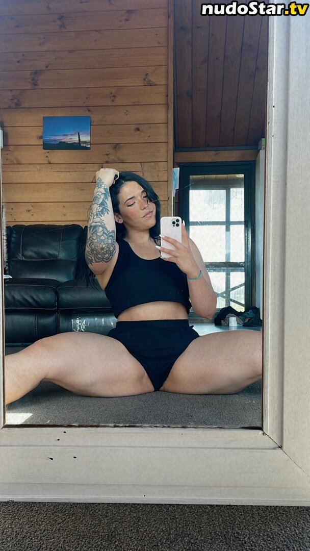 thickmamas22 / thickmaminz Nude OnlyFans Leaked Photo #4