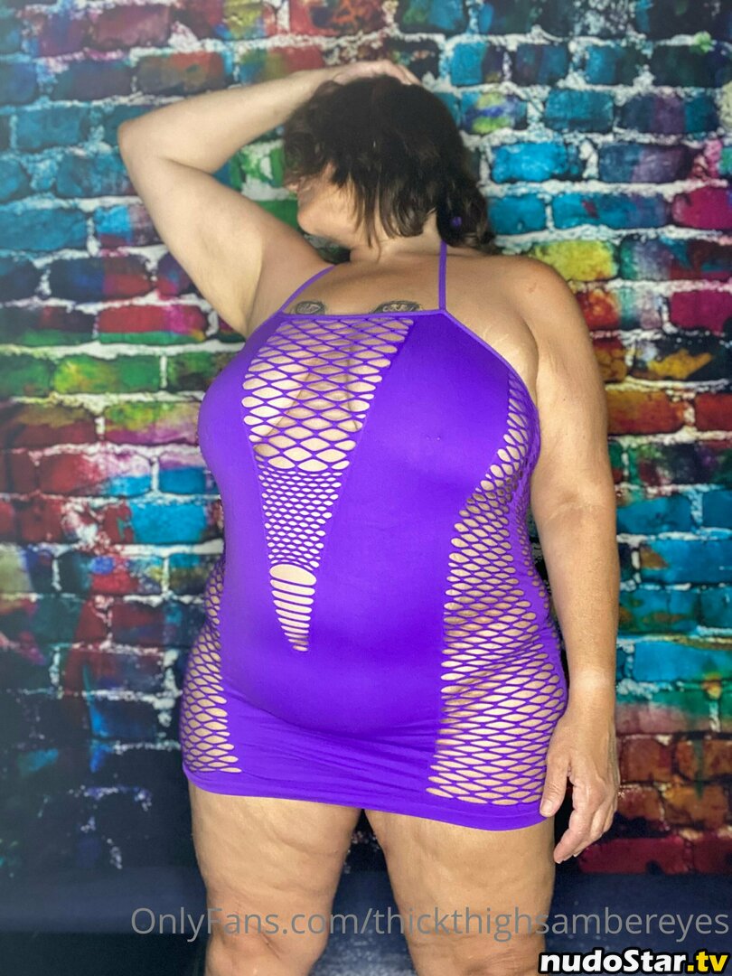 ambereyes76 / thickthighsambereyes Nude OnlyFans Leaked Photo #20